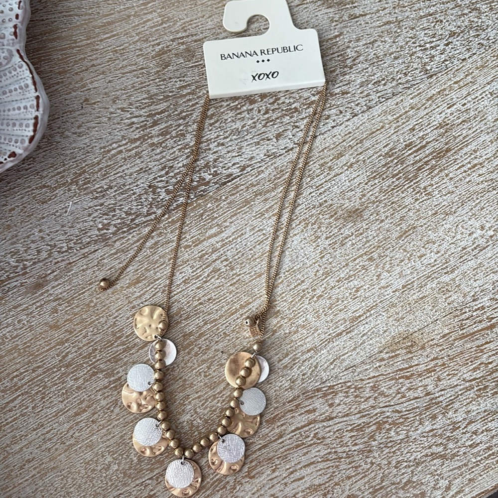 Banana republic necklace